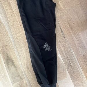 Disney MED FIGS BLACK